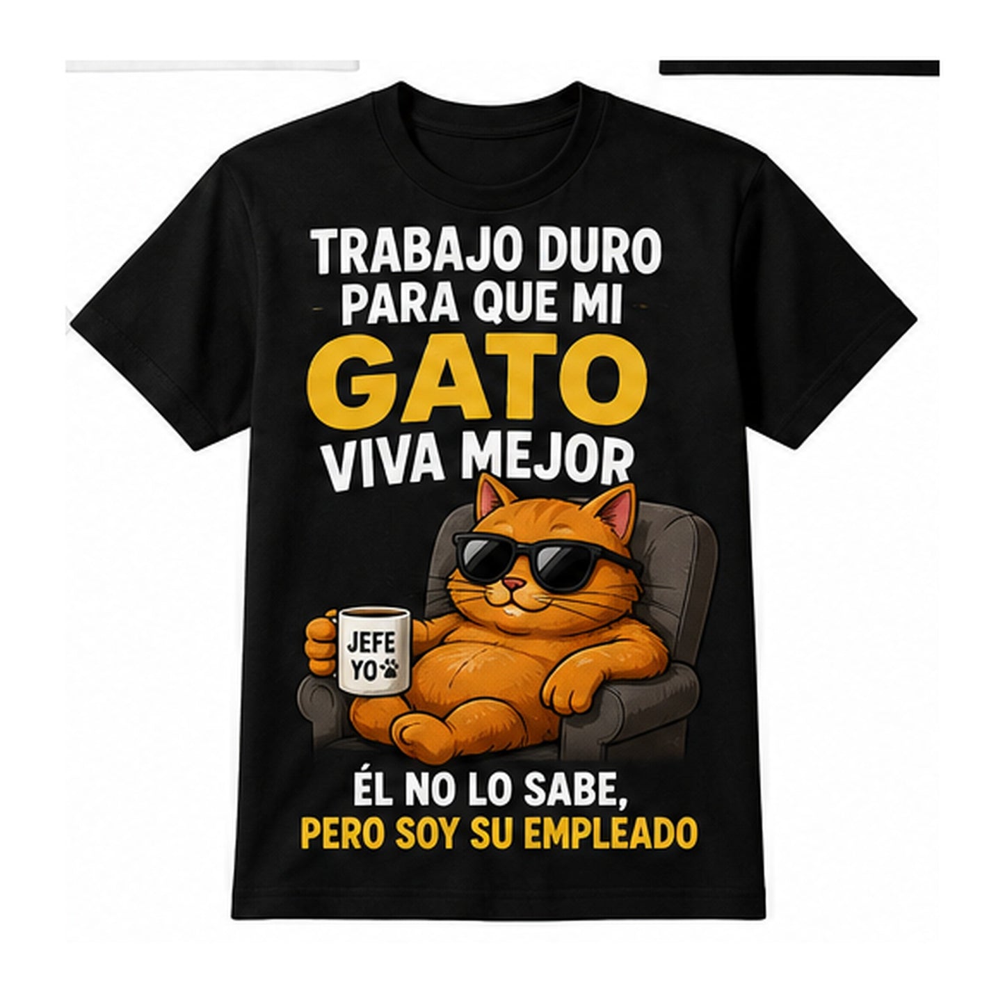 T-shirt nera con gatto in poltrona e scritta Trabajo duro para que mi gato viva mejor